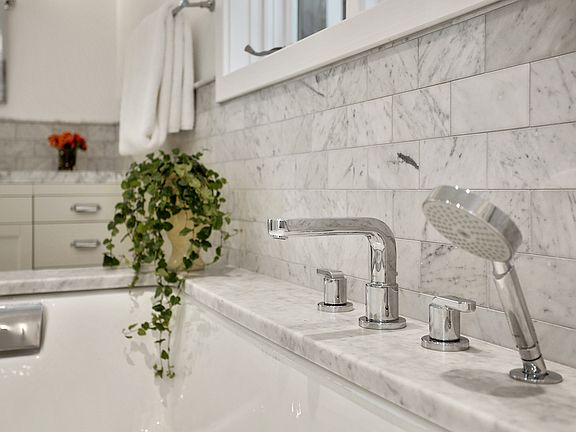 Master Bath feels spa like
