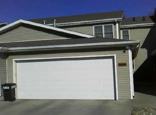 626 Lakeside Dr #56, Lincoln, NE 68528