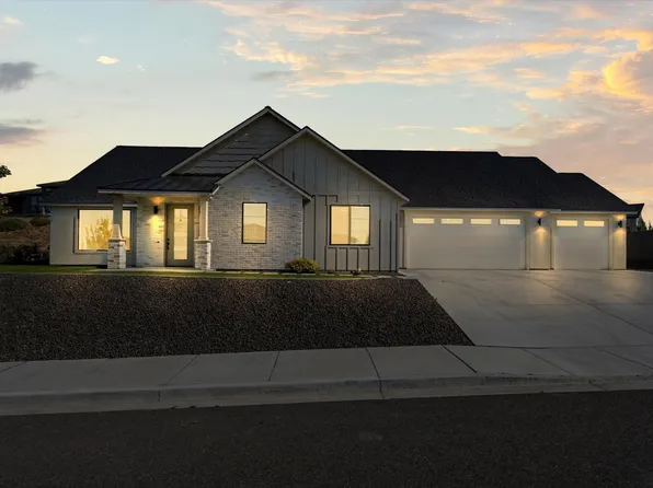 2287 S Alaska St, Kennewick, WA 99338