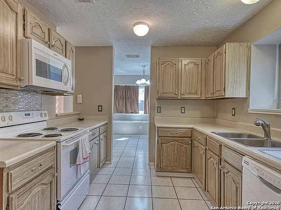4th image of 6306 Welles Glenn Cir