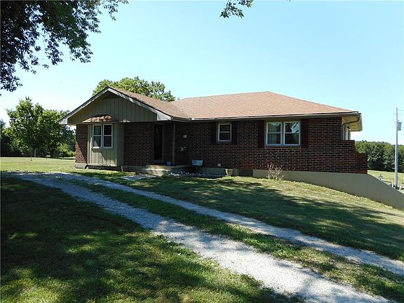 2nd image of 2556 NE 280th St