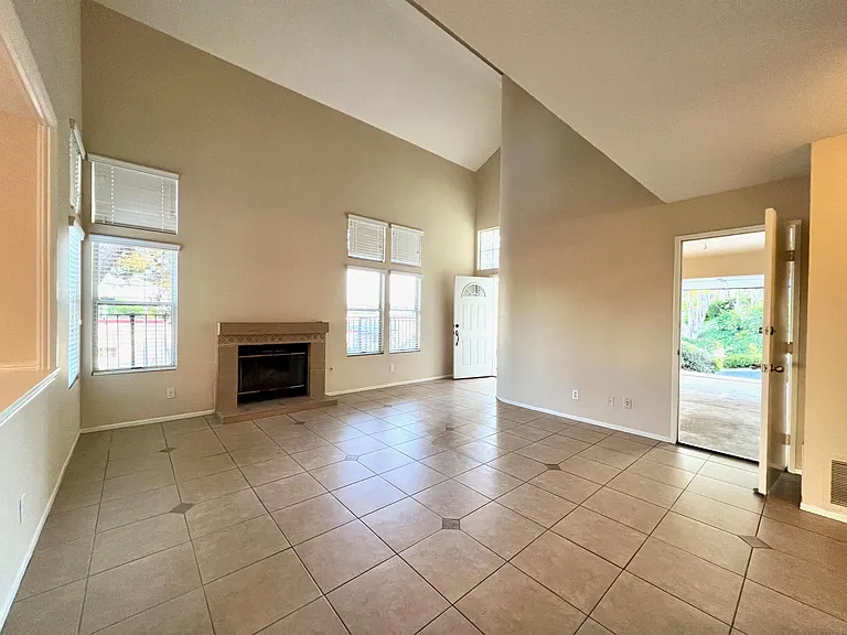 Spacious living room...