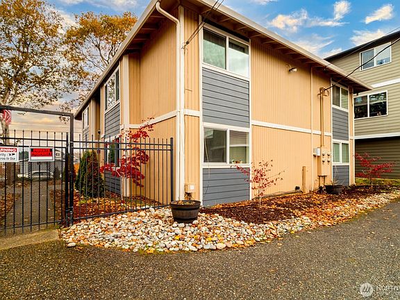 3rd image of 4027 S Warner Street