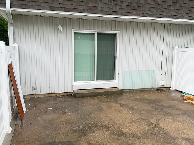 3600 SW 29th Ter #A — Photo 2