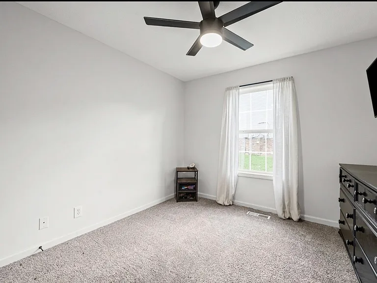 227 Harold Dr — Photo 15