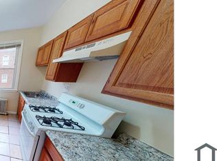 3923 4th St SE APT 3, Washington, DC 20032