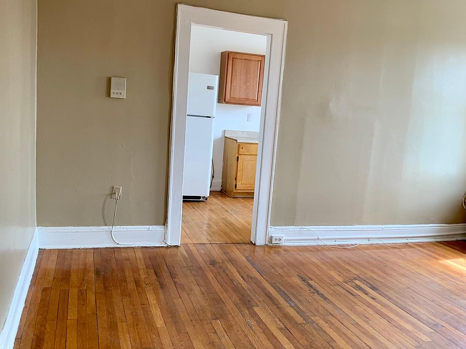 2nd image of 205 Washington Ave #D6