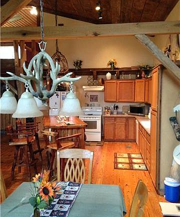 3rd image of 60 Leland Ln