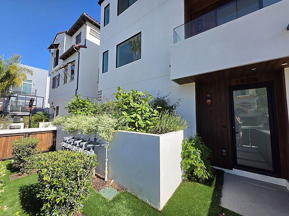 3rd image of 4336 Serene Pl