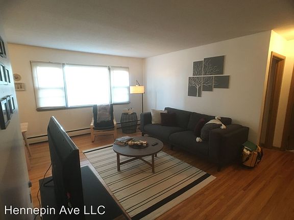 3rd image of 3514 Hennepin Ave APT 101