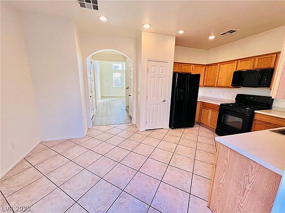 5th image of 5882 Candia Ct