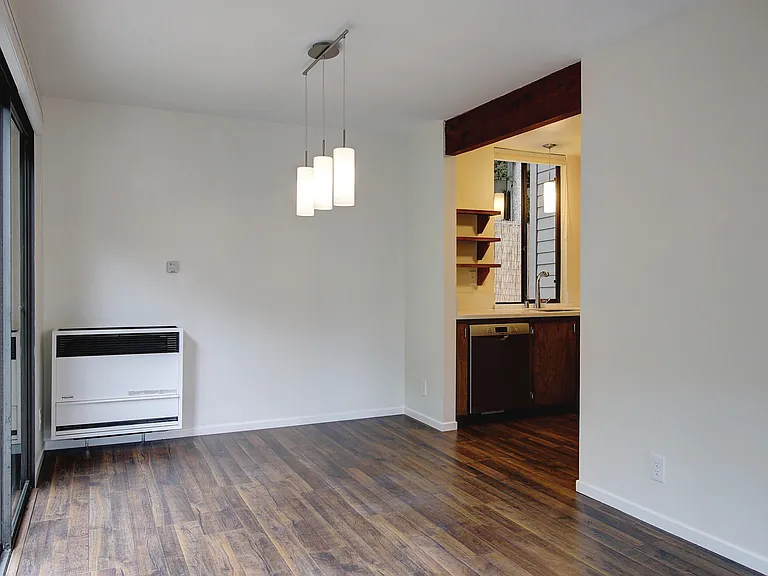1624 Bath St #B — Photo 7