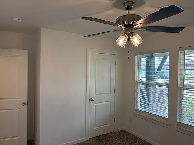 604 Caladium Dr — Photo 26