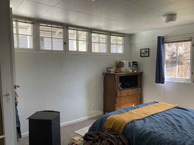 443 S Douglas St — Photo 10