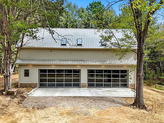 2nd image of 1459 Hawkins Rd