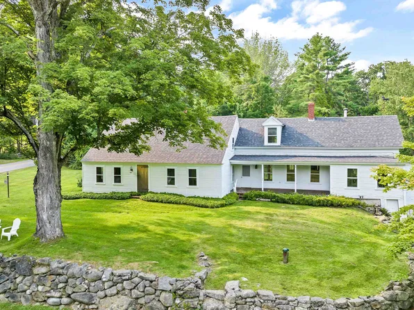 52 Lyford Road, Brookfield, NH 03872