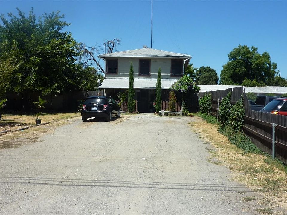 2nd image of 2623 E Poplar St