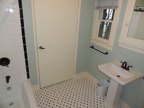 5th image of 1625 Glendale Blvd