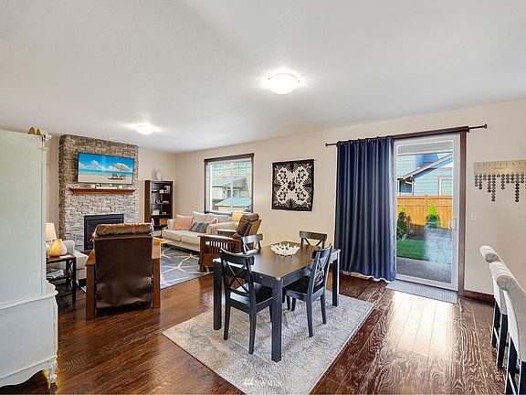 4th image of 27706 65th Dr NW