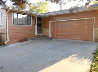 1442 Highland Dr, Junction City, KS 66441
