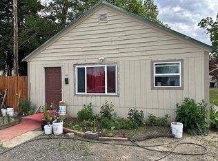 506 W 4th St, Grandview, WA 98930