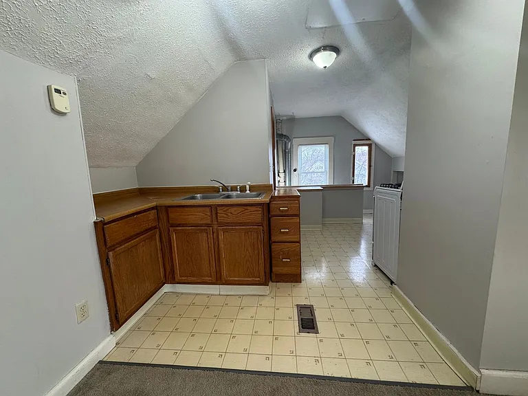 1285 Cook Ave — Photo 8
