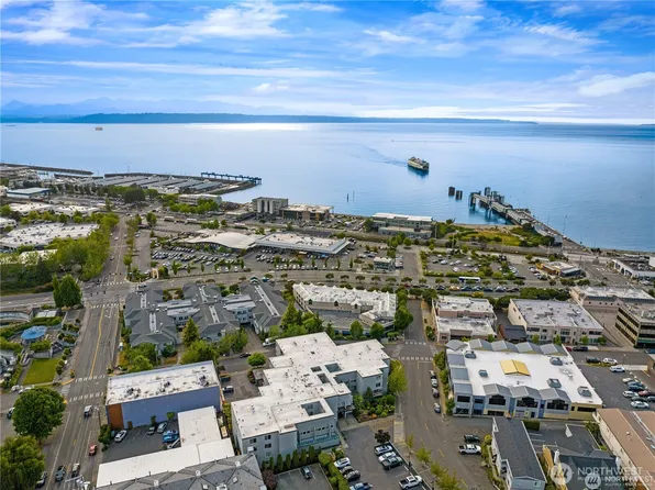 200 James Street #307, Edmonds, WA 98020