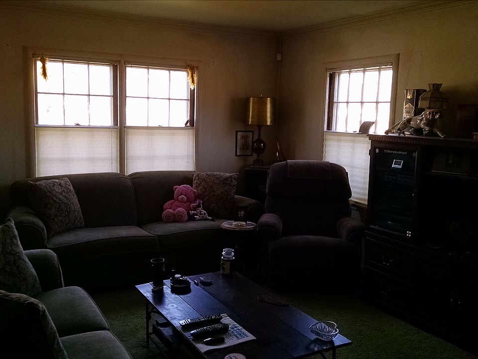 1st image of 1523 W Barnes Ave