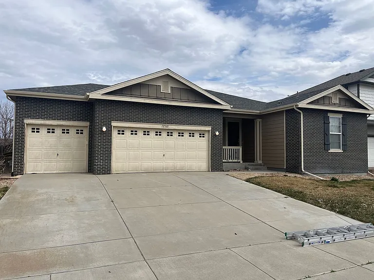 12360 Village Cir E — Photo 5