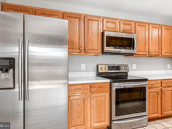 5th image of 4126 Monument Ct Unit 302