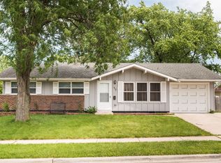455 Clifton Ave, Romeoville, IL 60446