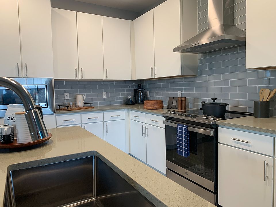 Dwell Oviedo - 500 Sugar Mill Rd Oviedo, FL | Zillow