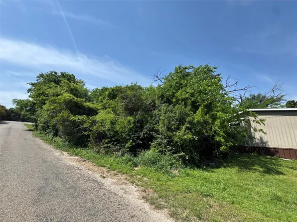 3802 Horseshoe Trl, Granbury, TX 76048