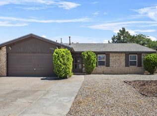 11809 Phoenix Ave NE, Albuquerque, NM 87112