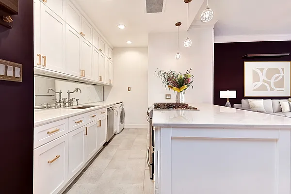 Sold by City Connections Realty | media 3
