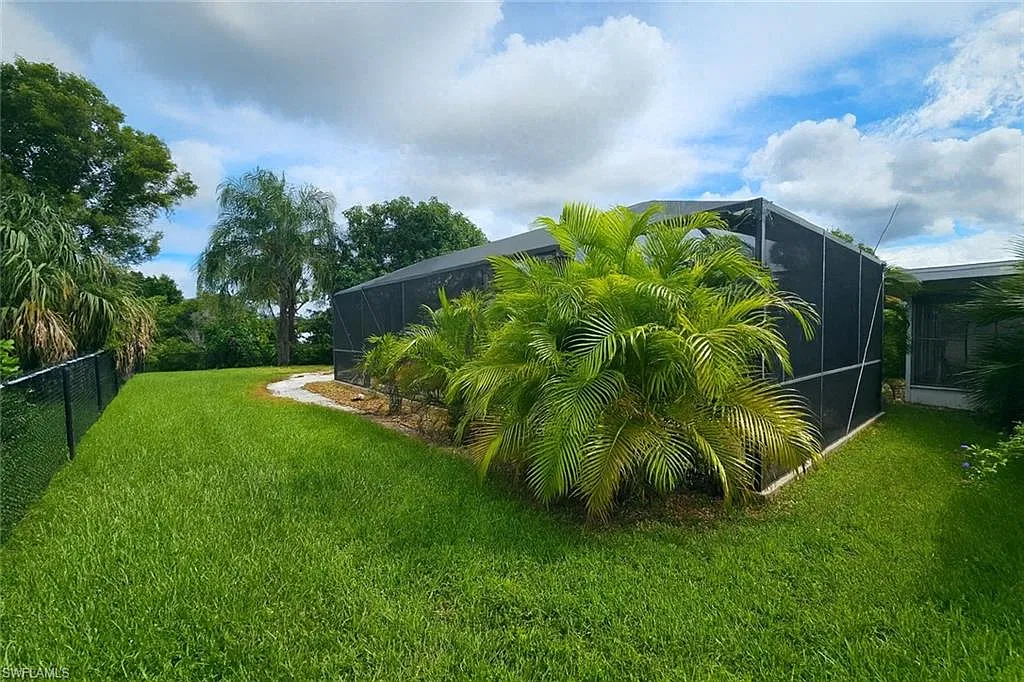 3 bed, 2.0 bath, 1511 sqft, $2,700 — Photo 1