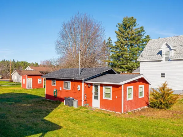 41 Washington St, Tupper Lake, NY 12986