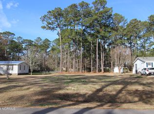 373 Ridgewood Dr NW, Calabash, NC 28467