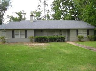 2590 Gladys Ave, Beaumont, TX 77702