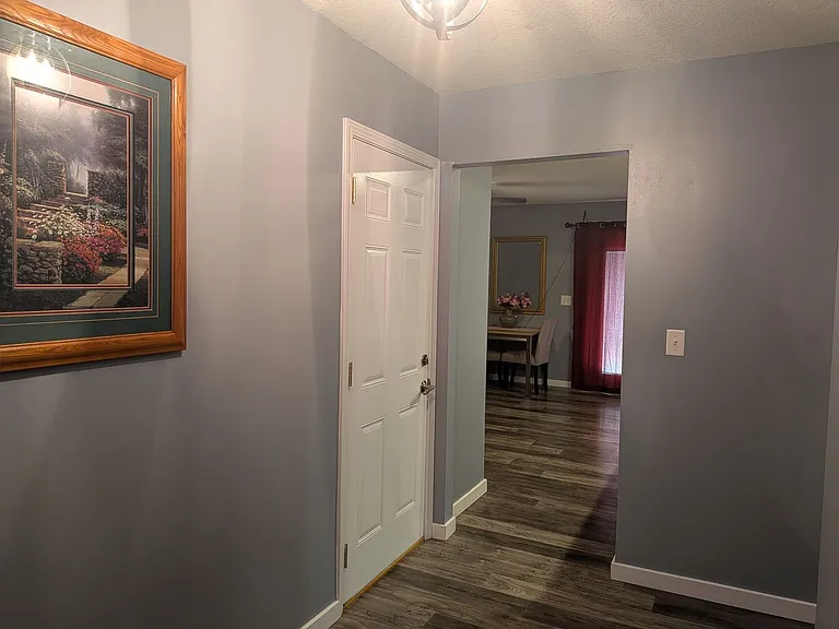 3316 Sherwood Dr — Photo 5