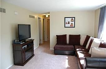 2nd image of 2400 Garland St