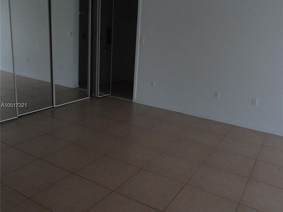 5th image of 10425 NW 46th St