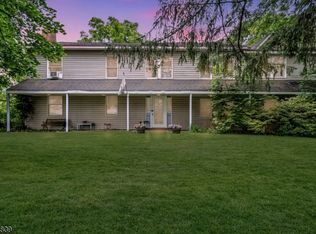 9 Mueller Lane, Franklin Twp., NJ 07882