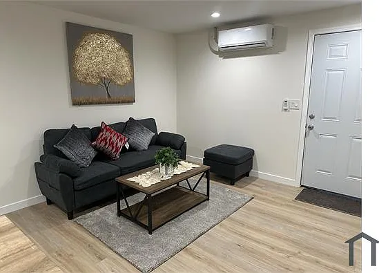 8339 Belford Ave #8339 — Photo 6