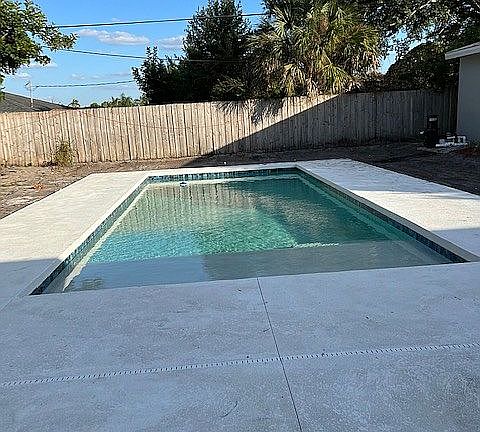 4th image of 1303 Dartmouth Dr