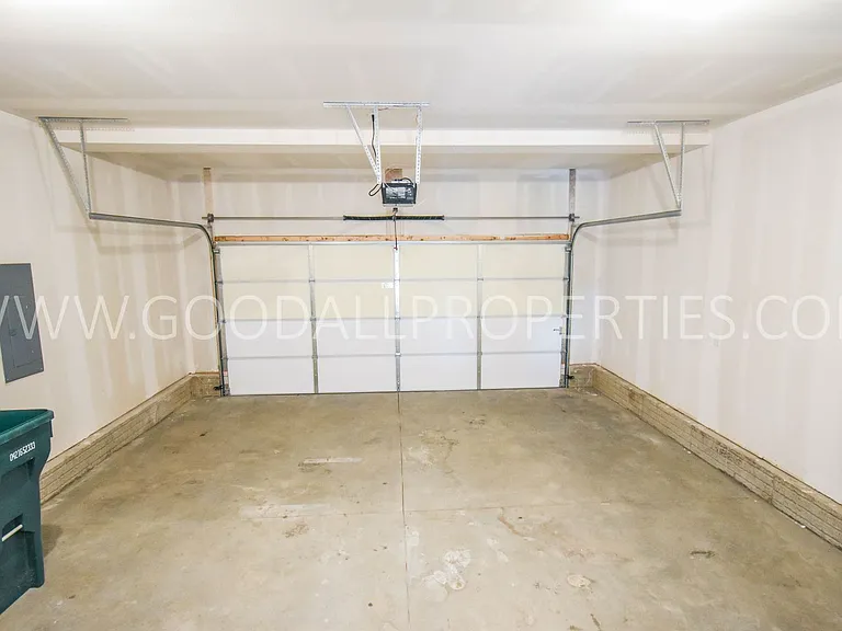 1007 Warren St — Photo 19