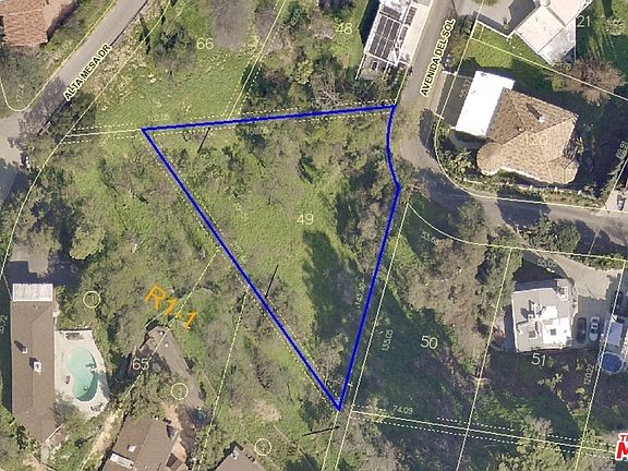 2nd image of 3701 Avenida Del Sol