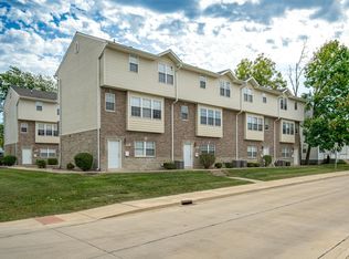 906 Buchanan Ave, Charleston, IL 61920