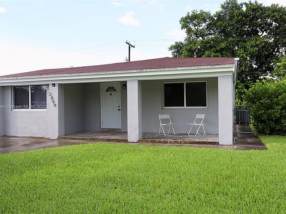 3rd image of 2099 NE 181st St