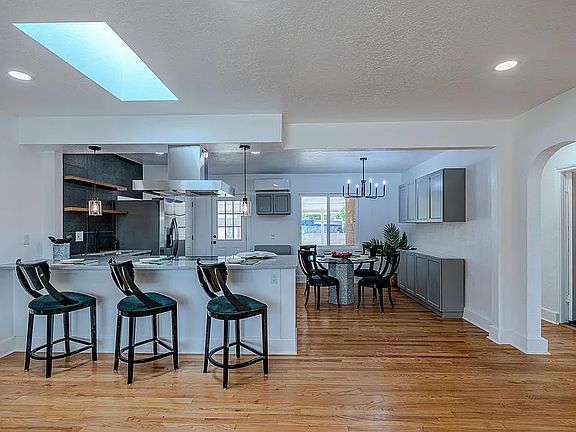3rd image of 2428 Floral Rd NW